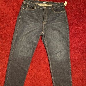 Extra High-Waisted Button-Fly Sky-Hi Jeans for Women. NWT Size - 18